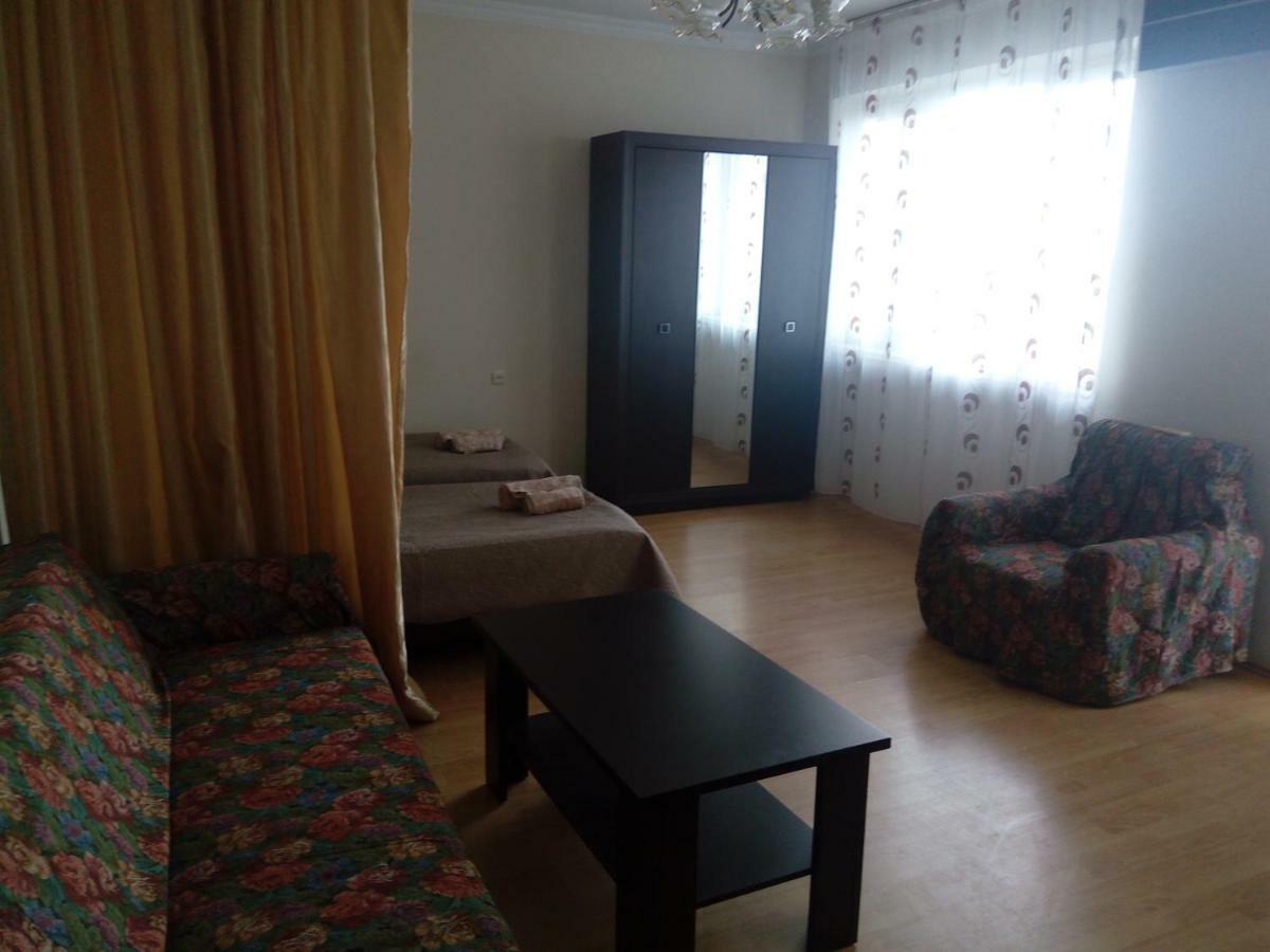 Apartment Khimshiashvili 9 Батуми Экстерьер фото